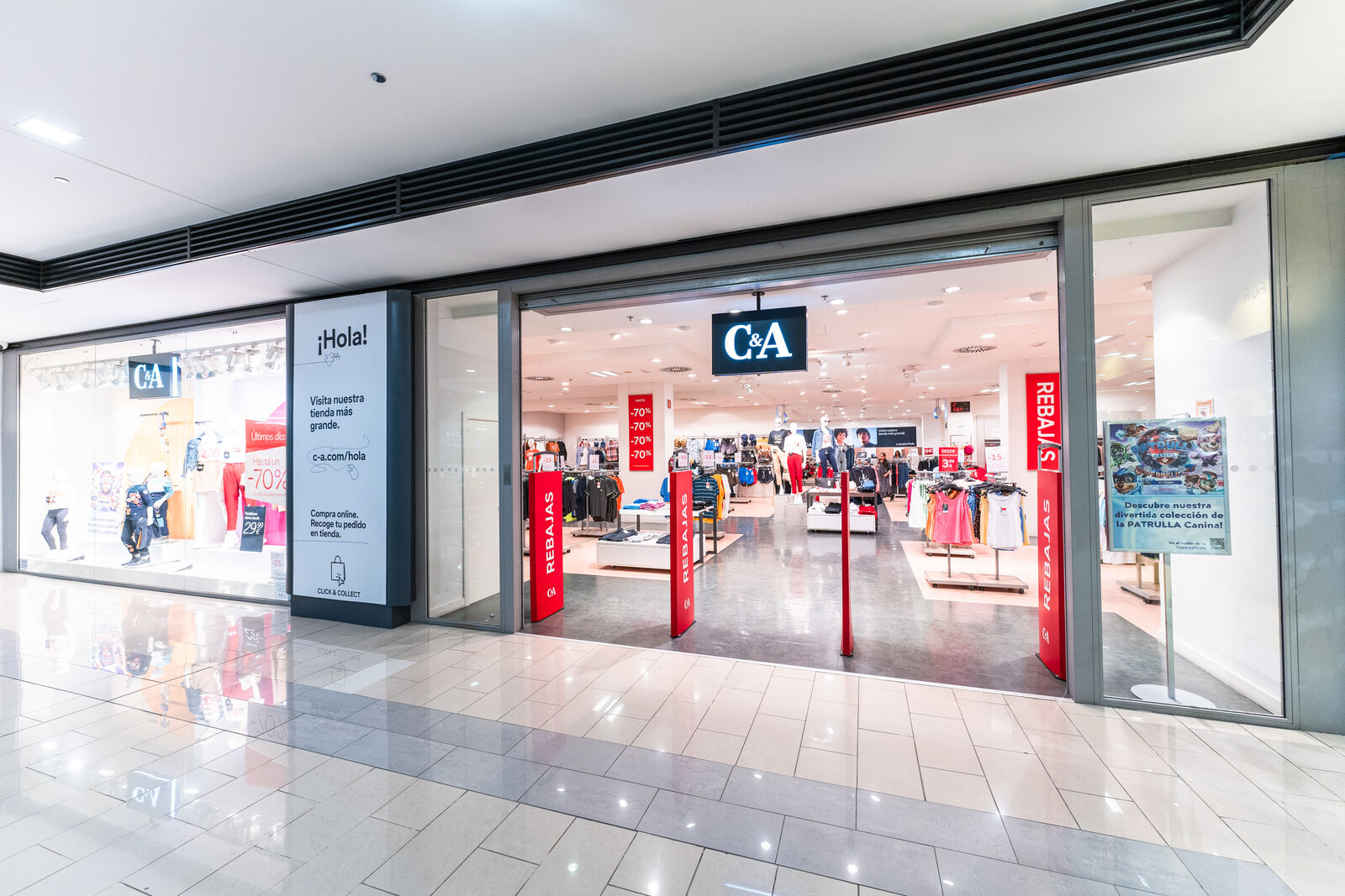 C&A store front